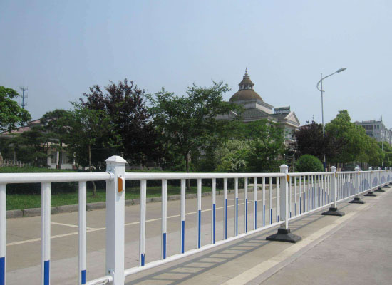 道路護(hù)欄